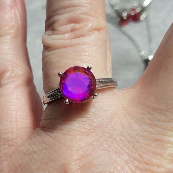 Volcanic Quartz Ring, Earrings and Pendant Necklace - Picture 9 of 16